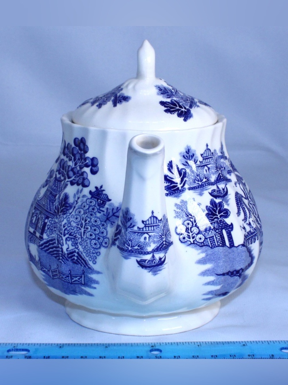 Vintage Sadler Cobalt “Blue Willow” Teapot Staffordshire, England + Matching Lid - Picture 4 of 7